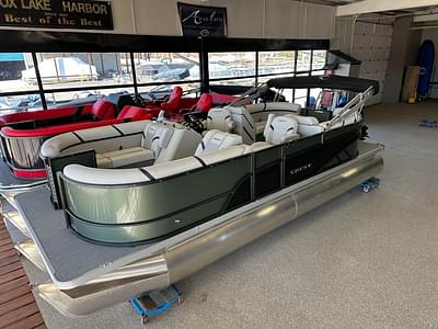 BOATZON | Crest Classic LX 220 SLC CPT 2024