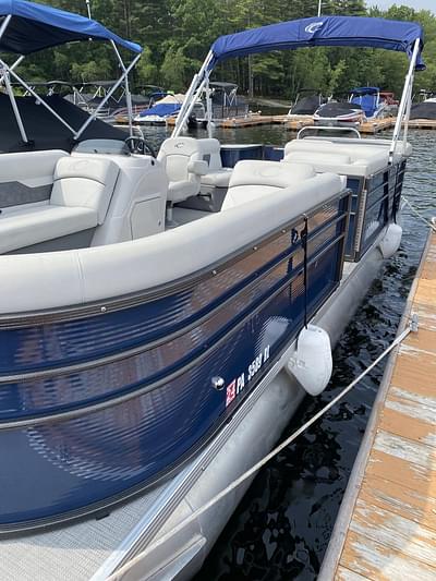 BOATZON | Crest Classic LX 240 L 2021