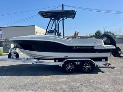 BOATZON | Crownline 210 CC 2024