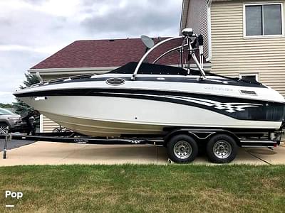 BOATZON | Crownline 230 BR