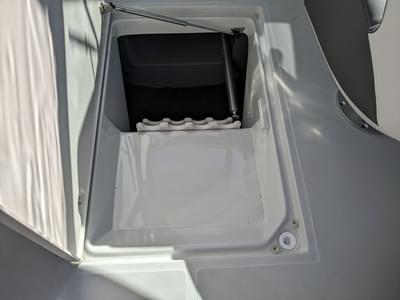 BOATZON | Crownline 240 DC 2024 BOATZON | Crownline 240 DC 2024