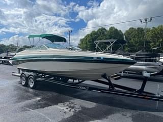 BOATZON | Crownline 266 BR 2000