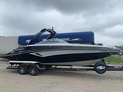 BOATZON | 2023 Crownline 290 SS BOATZON | 2023 Crownline 290 SS