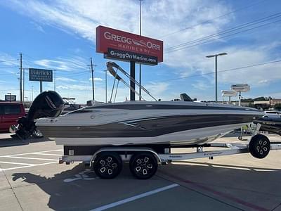 BOATZON | Crownline Boats E205XS 2023