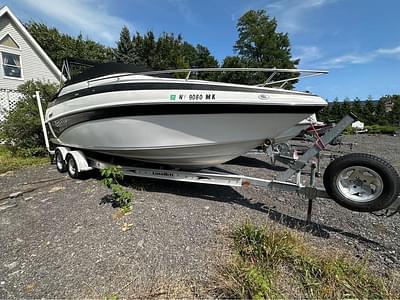 BOATZON | Crownline Cuddy 235 CCR 2007