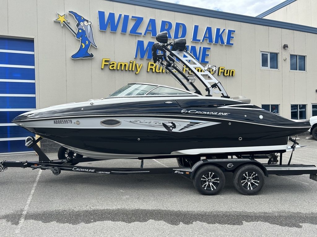 2022 Crownline E 235 Surf - Sold Boat
