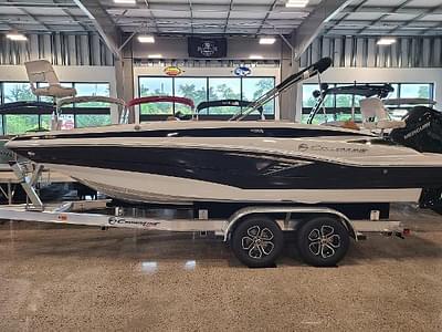 BOATZON | Crownline E210 XS 2024