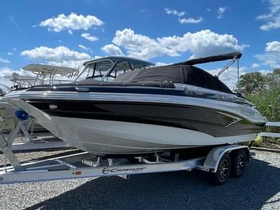 BOATZON | Crownline E220 XS 2025