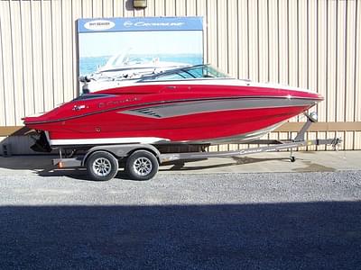 BOATZON | Crownline E235 2024