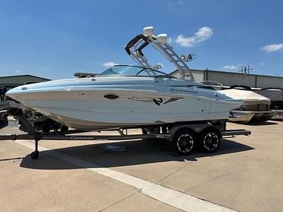 BOATZON | Crownline E235 Surf 2024