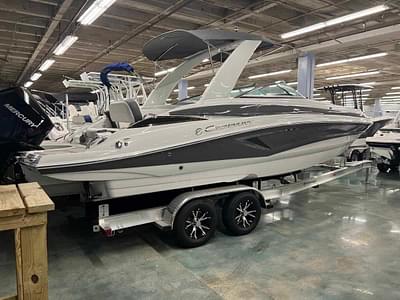 BOATZON | Crownline E255 XS 2023