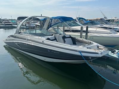 BOATZON | Crownline E285 2022