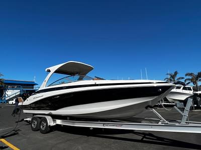 BOATZON | Crownline E305XS 2023