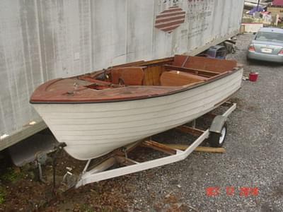 BOATZON | Cruiser Inc 18 Runabout 1959