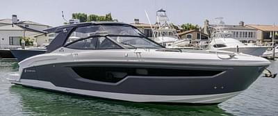 BOATZON | Cruisers Yachts 38 GLS OB 2023