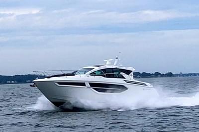 BOATZON | Cruisers Yachts 42 Cantius 2018