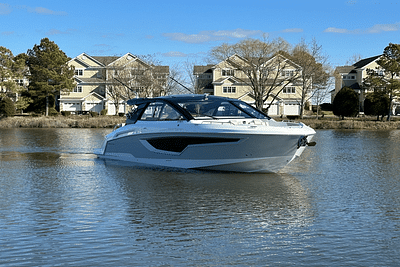 BOATZON | Cruisers Yachts 42 GLS Outboard 2024