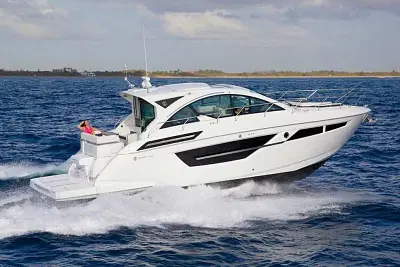 BOATZON | Cruisers Yachts 50 Cantius 2023