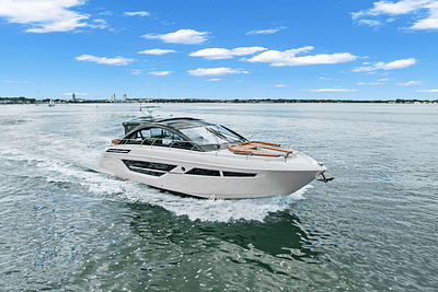 BOATZON | Cruisers Yachts 50 Cantius 2025