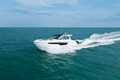 BOATZON | Cruisers Yachts 50 GLS 2024