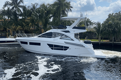 BOATZON | Cruisers Yachts 60FLY 2024