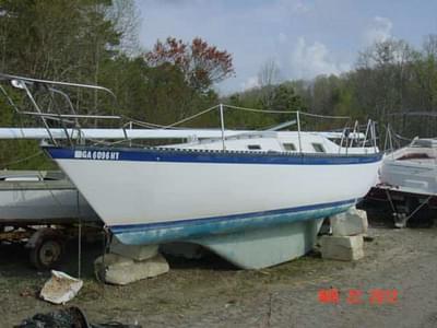 BOATZON | Custom Lancer 25ft Cruiser 1981