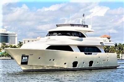 BOATZON | Custom Line Navetta 26 2013