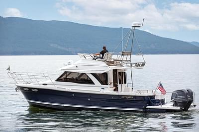 BOATZON | 2024 Cutwater C-32 CB