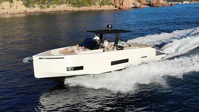 BOATZON | De Antonio Yachts D42 2025