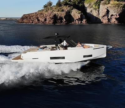 BOATZON | De Antonio Yachts D42 2025