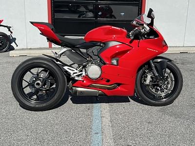 BOATZON | Ducati Panigale V2 Ducati Red 2020