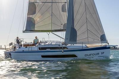 BOATZON | Dufour 37 2024