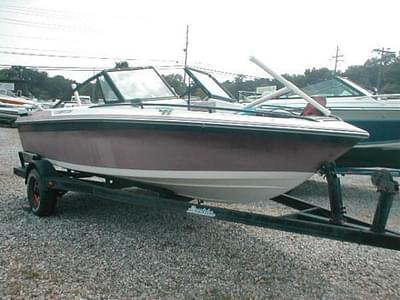 BOATZON | Dynasty Triton 187 Bowrider Mercruiser controls 1987