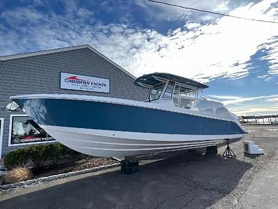 BOATZON | Edgewater 340 CC 2024