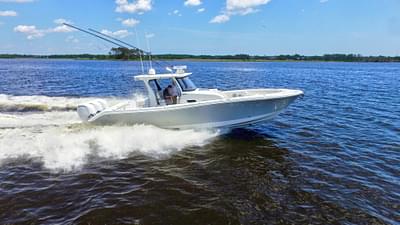 BOATZON | Edgewater 370CC 2022