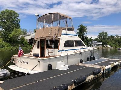 BOATZON | Egg Harbor Convertible 37 1987