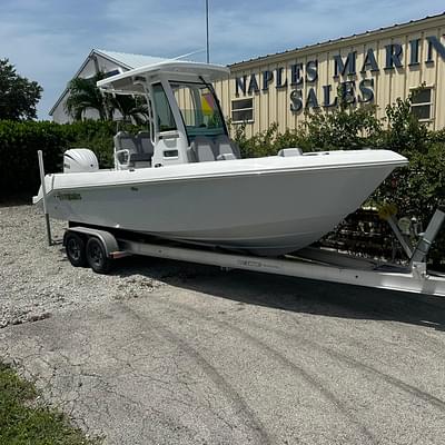 BOATZON | Everglades 235 Center Console 2024