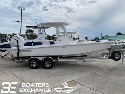 BOATZON | Everglades 243 CC 2024