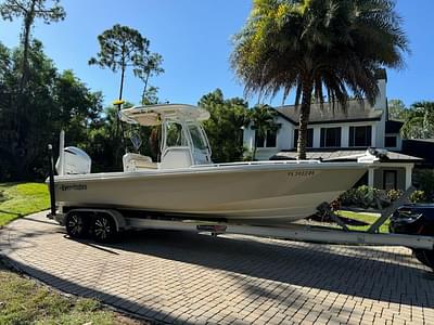 BOATZON | Everglades 243 Center Console 2016