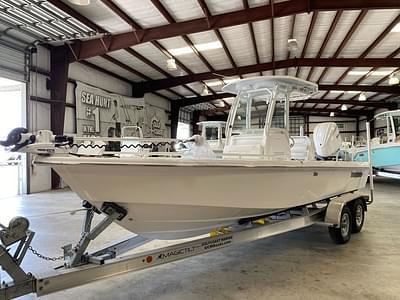 BOATZON | Everglades 243 Center Console 2023