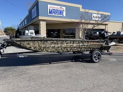 BOATZON | Excel Boats 1854 Shallow Water F4 PRO HDR40 MudBuddy Spud Poles  Lightbar 2024