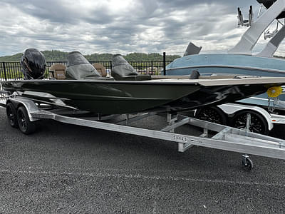 BOATZON | Excel Boats Catfish Pro 24 Side Console 2023