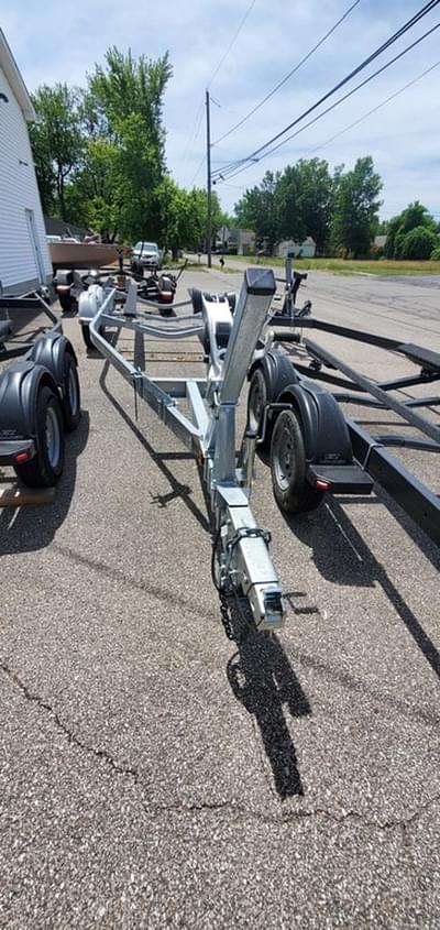 BOATZON | EZ Loader Dual Axle 2022