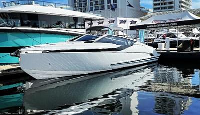 BOATZON | Fairline F Line 33 2021