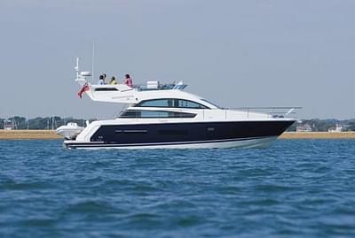 BOATZON | Fairline Squadron 42 2013