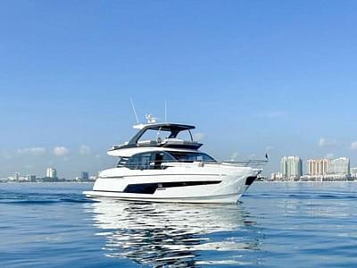 BOATZON | Fairline Squadron 68 2024