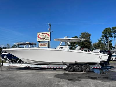 BOATZON | Fountain 38 Center Console 2020