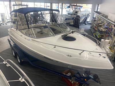 BOATZON | Four Winns 205 Sundowner 2002