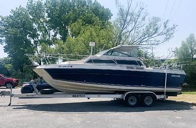 BOATZON | Four Winns Quest 1986 BOATZON | Four Winns Quest 1986