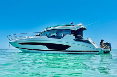 BOATZON | Four Winns Vista 355 Coupe 2020